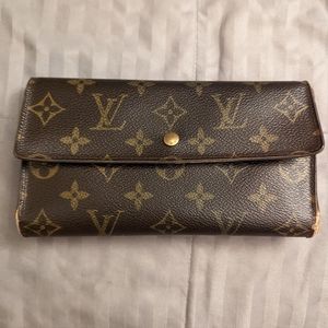 LV MONOGRAM TRIFOLD SARAH WALLET